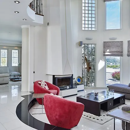 Andrealexia Sea View * קאליתיאס