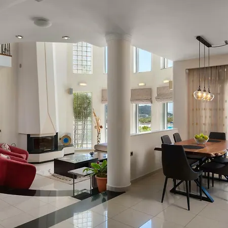 Andrealexia Sea View * קאליתיאס