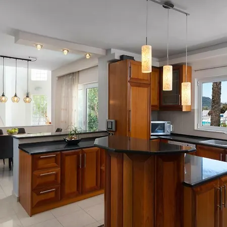 Andrealexia Sea View *